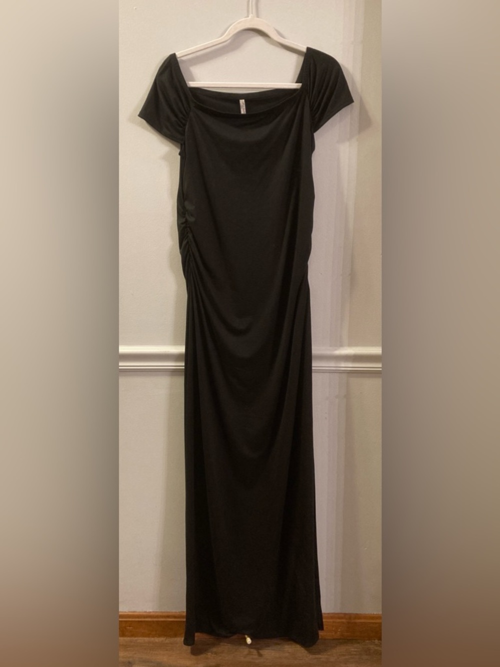 NWT Motherhood Bee Maxi Maternity Dress